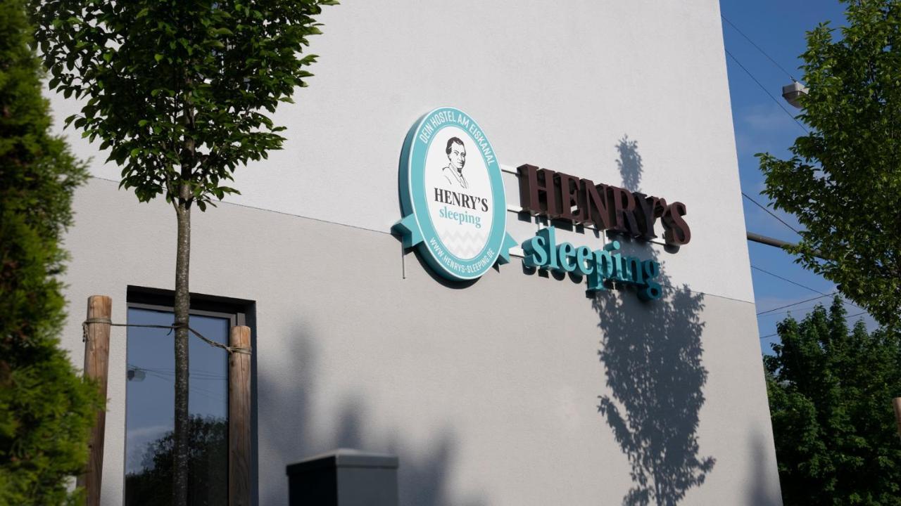 Henrys Sleeping Am Augsburger Eiskanal 외부 사진