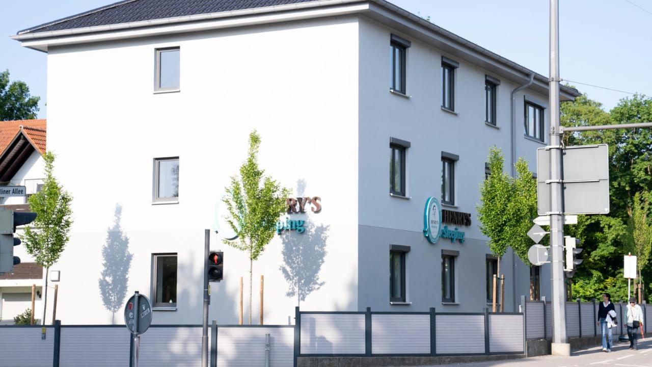 Henrys Sleeping Am Augsburger Eiskanal 외부 사진