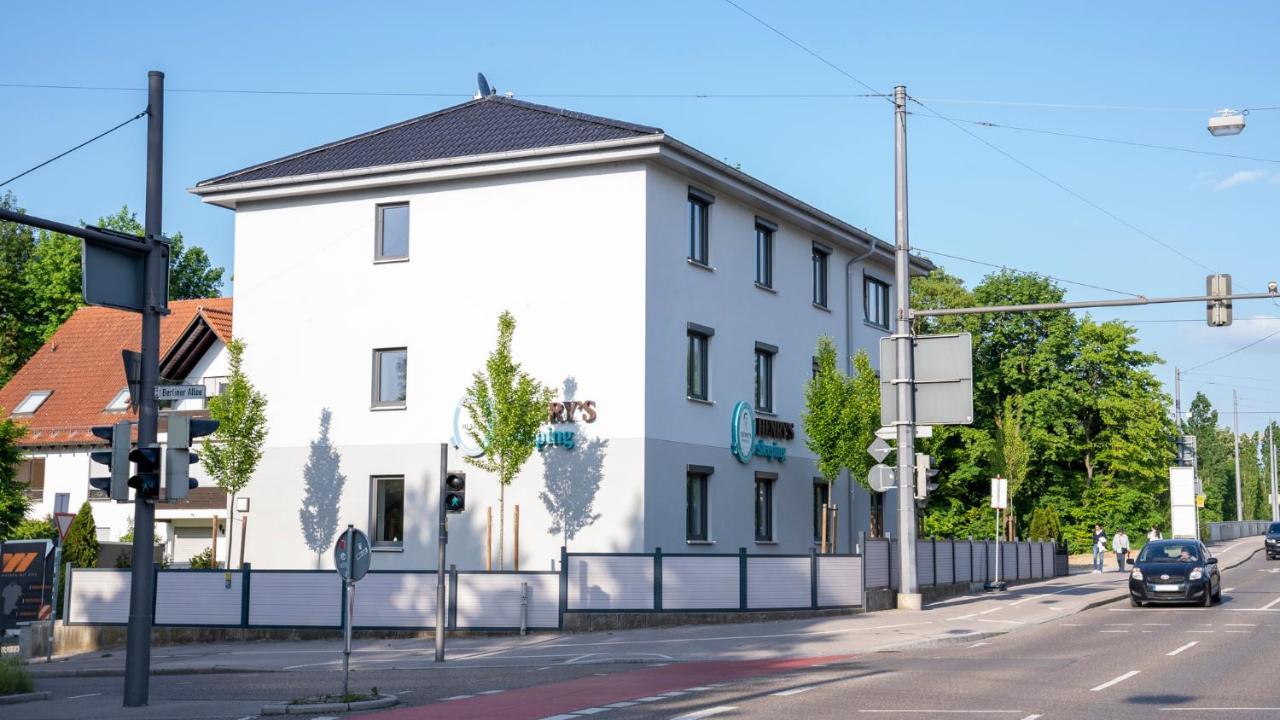 Henrys Sleeping Am Augsburger Eiskanal 외부 사진