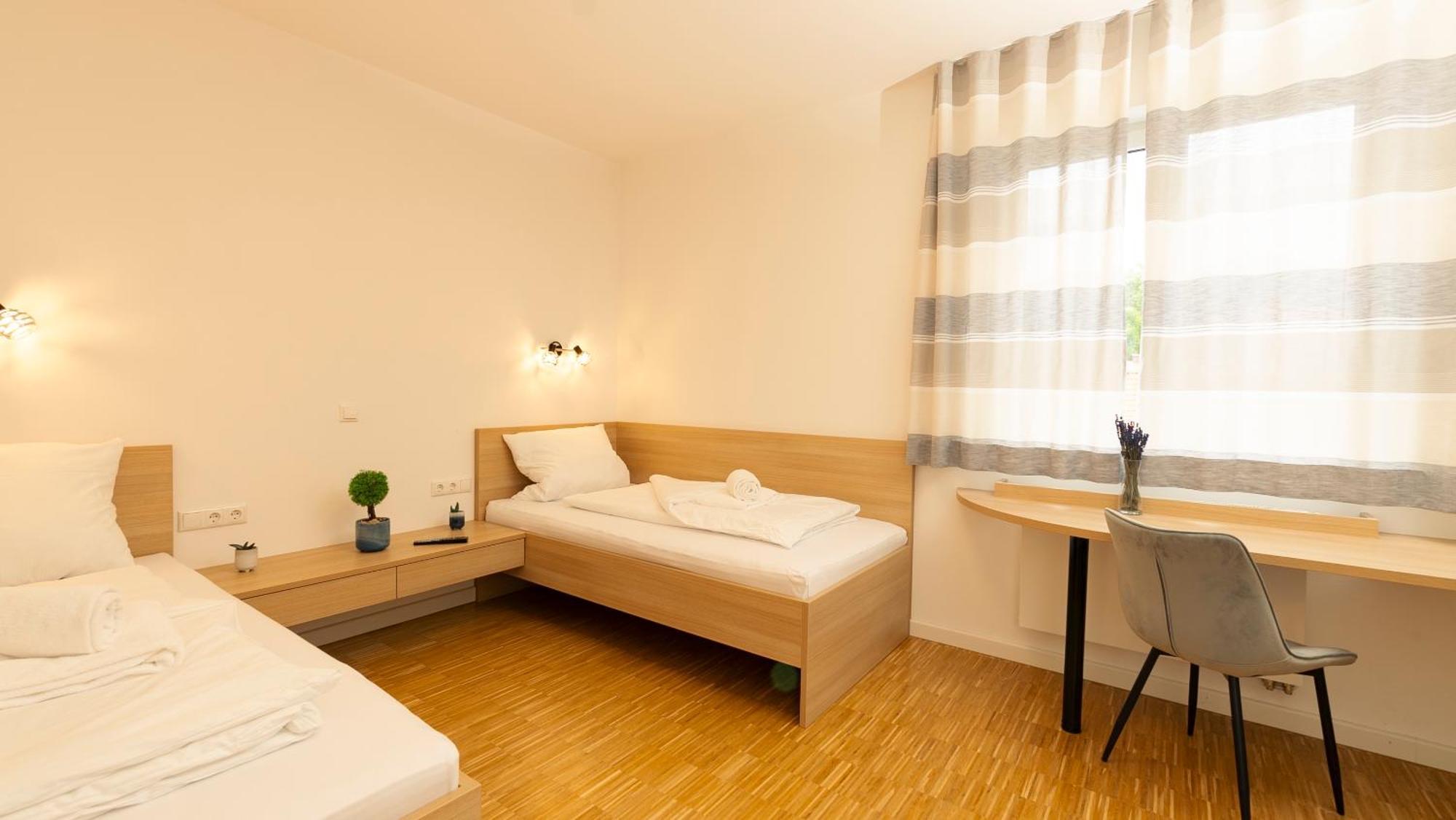 Henrys Sleeping Am Augsburger Eiskanal 외부 사진